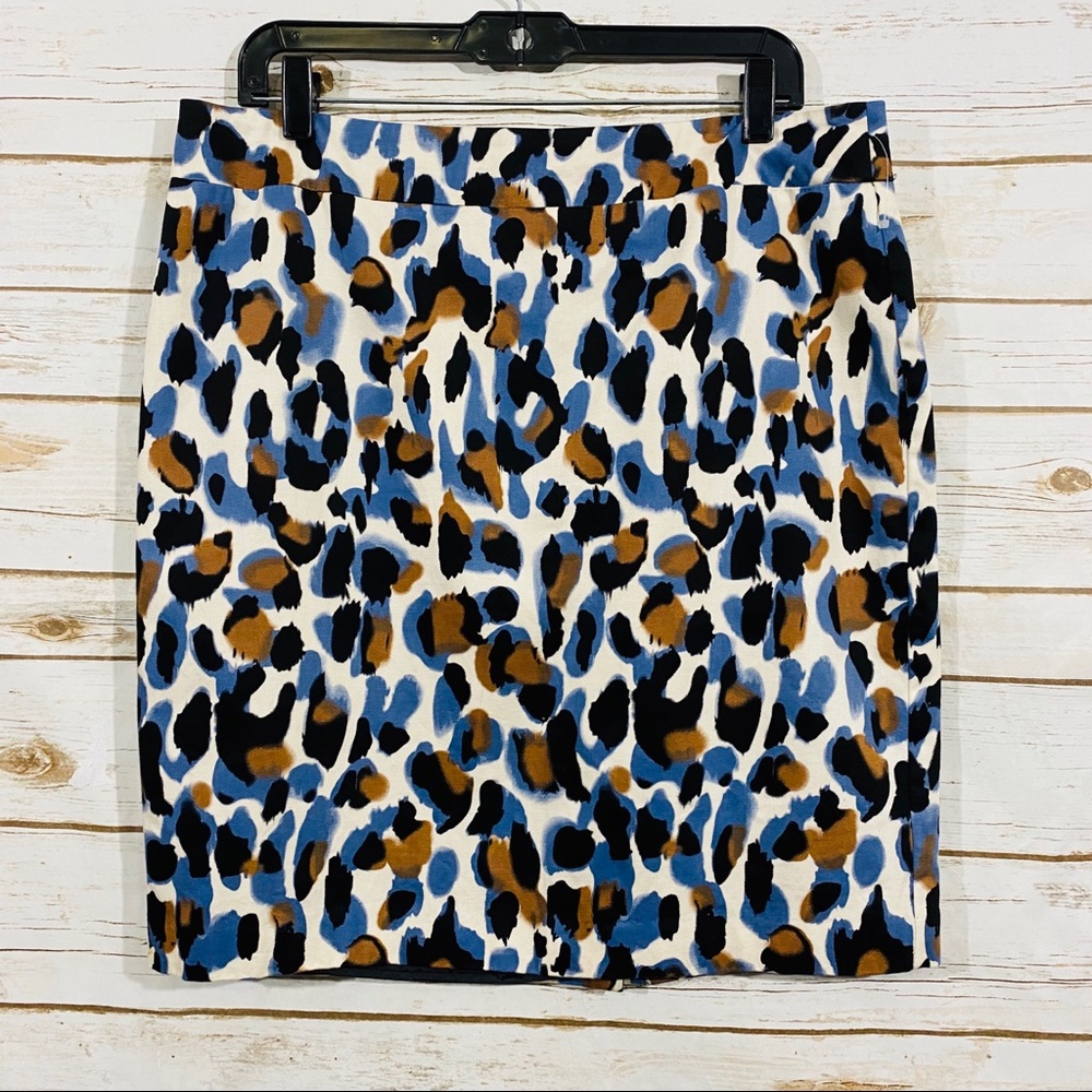 Valerie Bertinelli printed back zip mini skirts 12